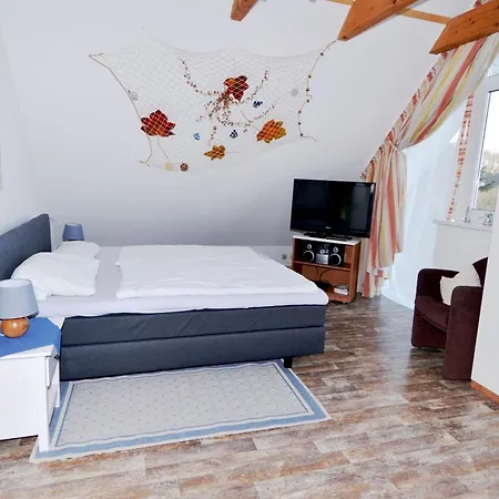 Lauritz-massmann-str 26, Etage2, Whg 3 Apartment *